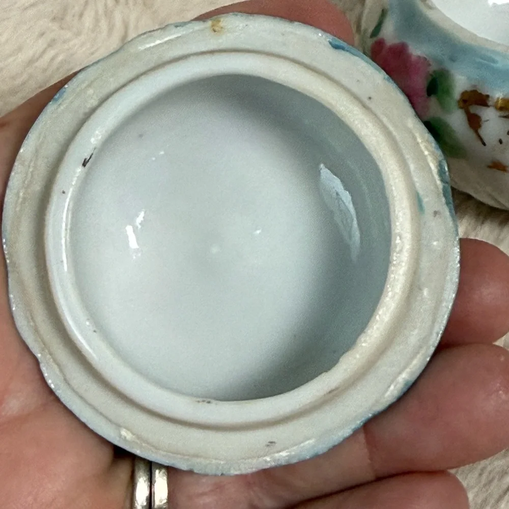 Antique Victorian Porcelain Floral Hair Receiver / Trinket Box – Made in Japan